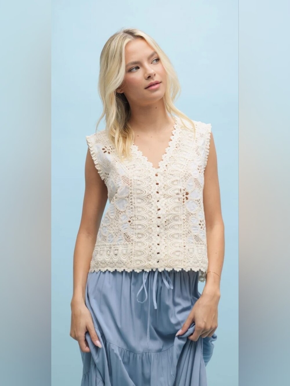 NWT Wishlist Floral Lace Vest